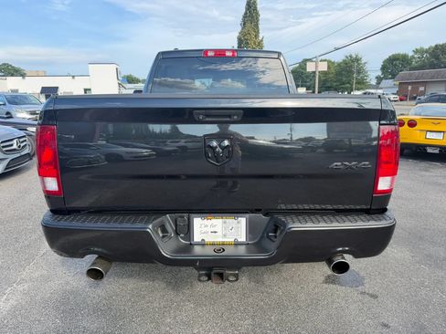 Used 2015 RAM 1500 Express w/ Black Ram 1500 Express Group AWD/4WD image 4
