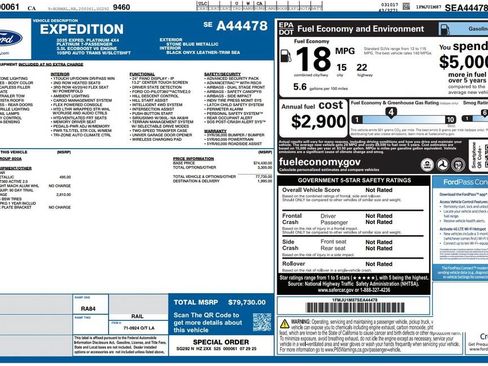 Used 2025 Ford Expedition Platinum w/ Driver's Package AWD/4WD image 3