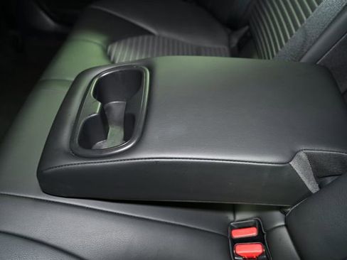 Used 2024 Toyota Camry SE image 44