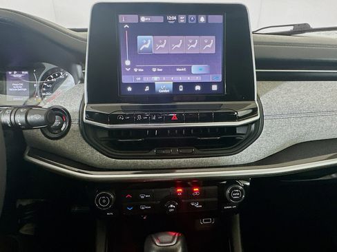 Used 2022 Jeep Compass Latitude image 23