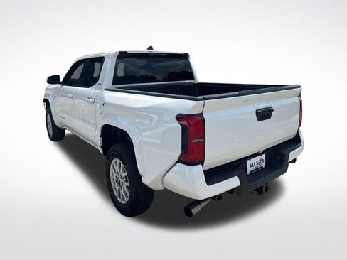 Used 2025 Toyota Tacoma SR5 RWD image 8