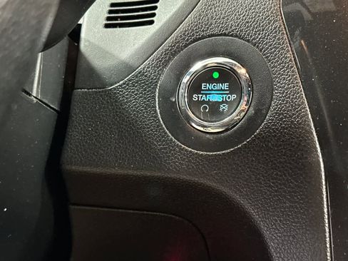 Used 2018 Ford Explorer XLT w/ Equipment Group 201A AWD/4WD image 24