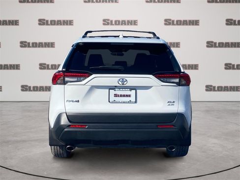 Used 2024 Toyota RAV4 XLE w/ Convenience Package image 4