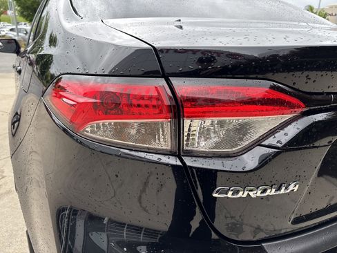 Used 2025 Toyota Corolla LE image 15