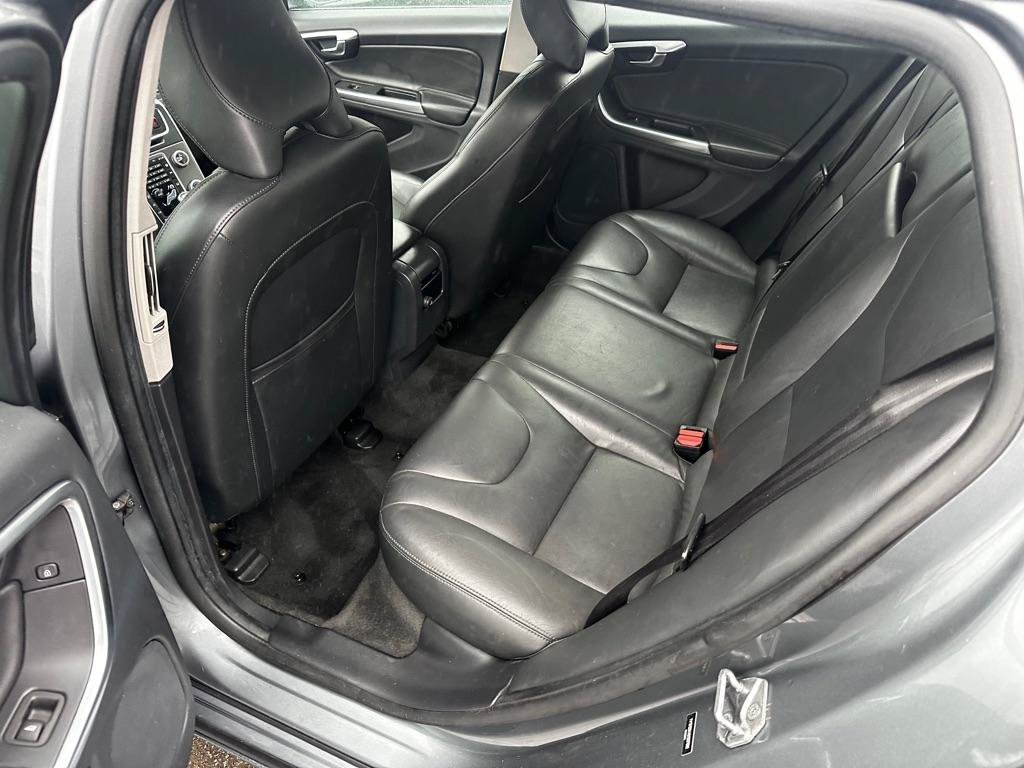 Used 2016 Volvo V60 T5 Premier AWD/4WD image 9