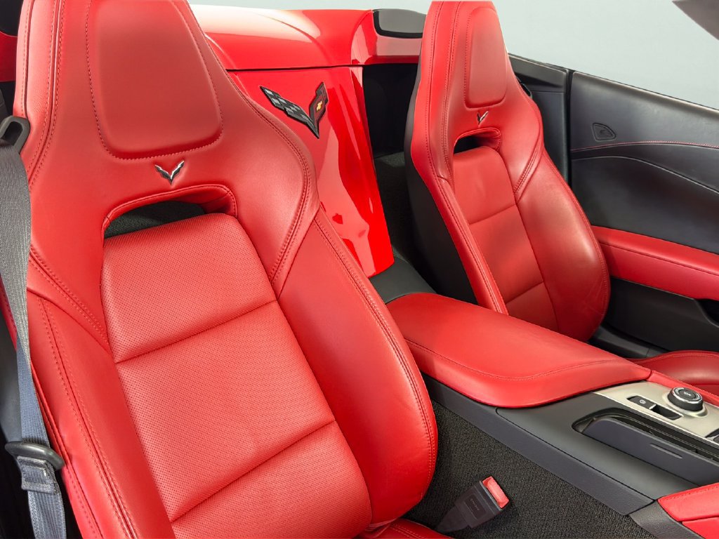 Certified 2015 Chevrolet Corvette Stingray Convertible w/ 3LT Preferred Equipment Group RWD image 34