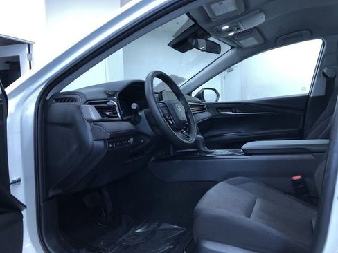 Used 2025 Toyota Camry LE image 11
