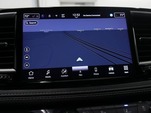 Used 2024 Chrysler Pacifica Limited FWD image 60