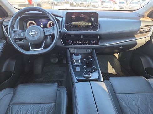 Used 2022 Nissan Rogue Platinum w/ Head-Up Display Package image 21