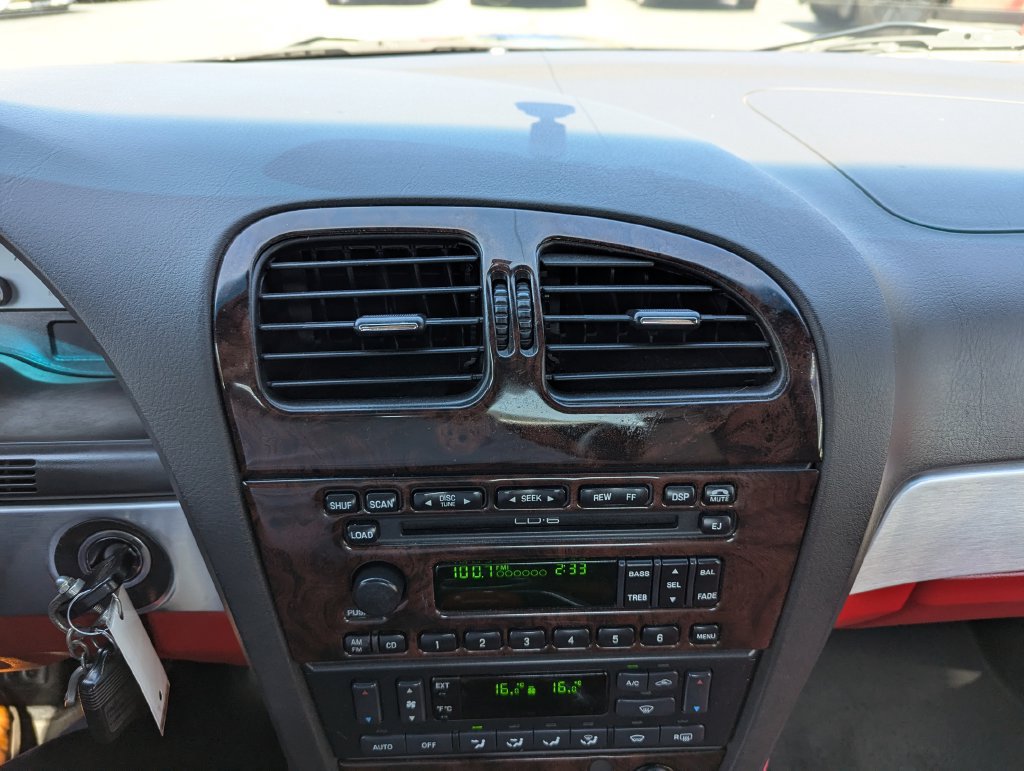 Used 2002 Ford Thunderbird RWD image 28