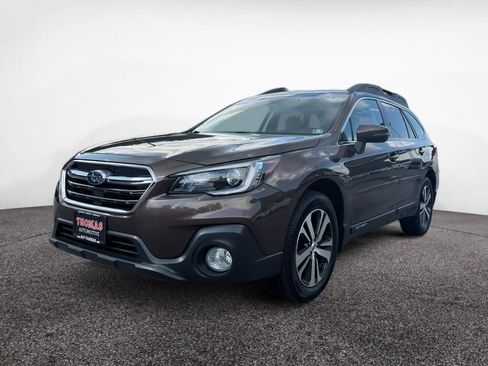 Used 2019 Subaru Outback 3.6R Limited w/ Popular Package #2 AWD/4WD image 3