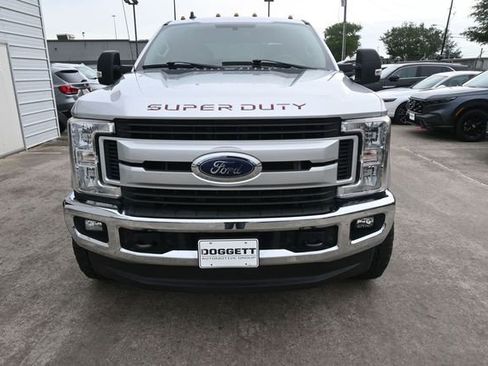 Used 2019 Ford F250 XLT w/ XLT Value Package AWD/4WD image 19