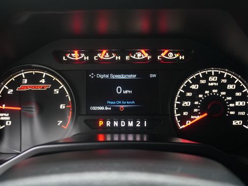 Used 2017 Ford F150 XLT w/ Equipment Group 302A Luxury RWD image 17