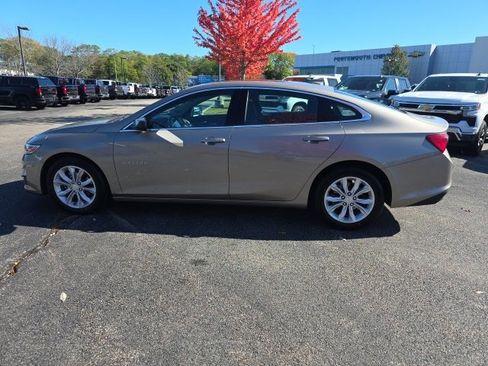 Used 2024 Chevrolet Malibu LT image 2