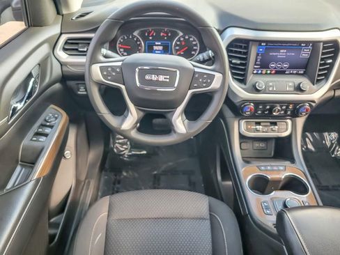 Used 2022 GMC Acadia SLE w/ Driver Convenience Package image 15