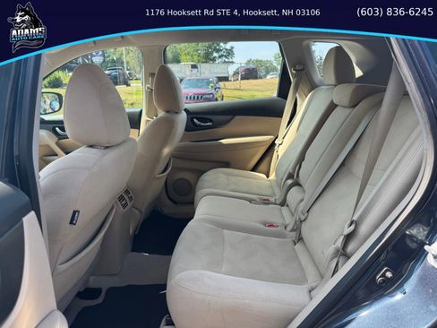 Used 2015 Nissan Rogue S image 14