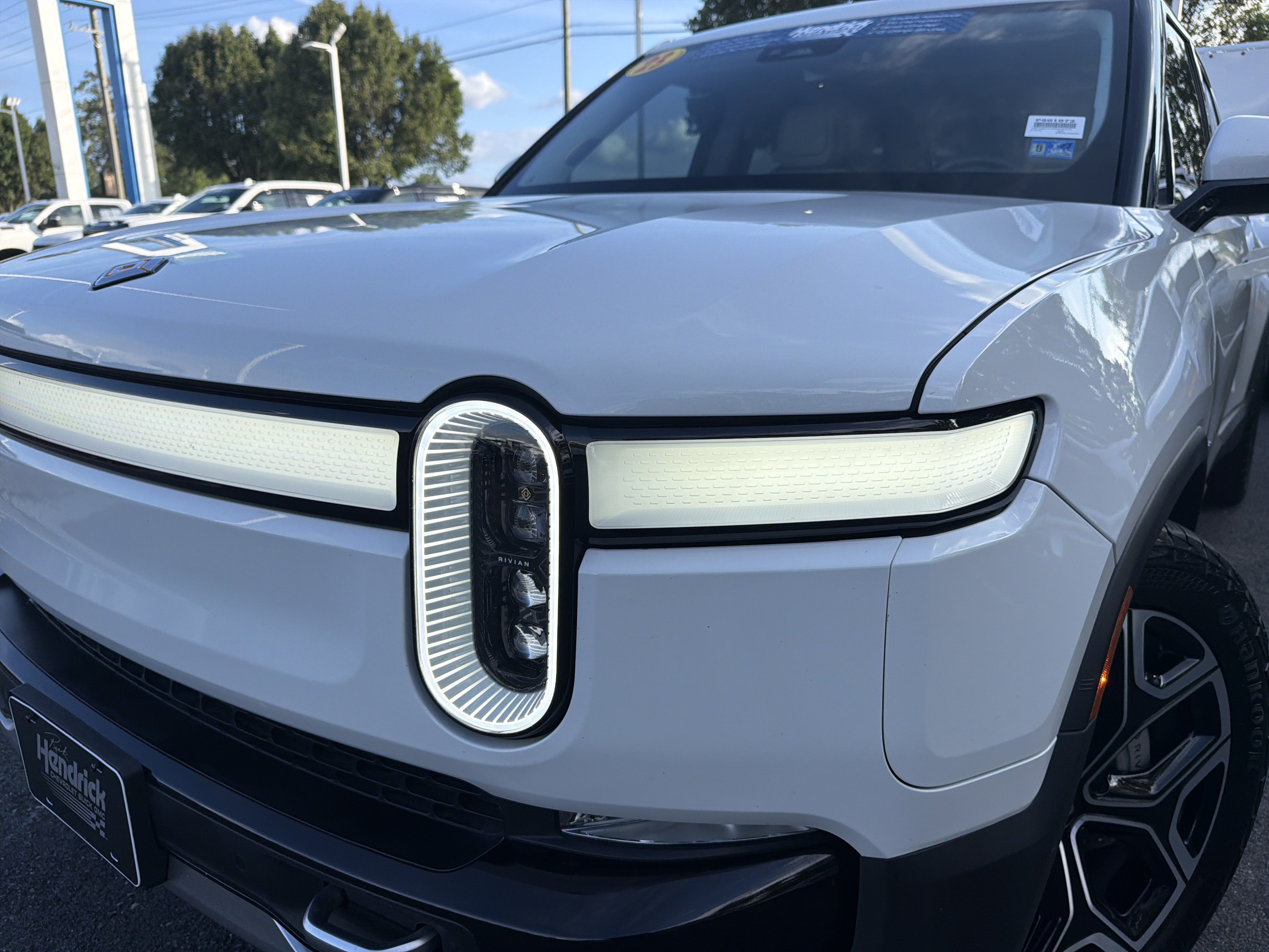 Used 2023 Rivian R1T Adventure Dual AWD/4WD image 6