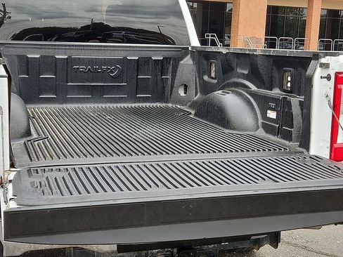 Used 2025 Ford F250 XLT w/ FX4 Off-Road Package AWD/4WD image 9