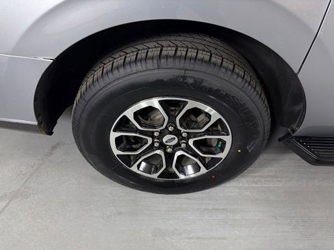 Used 2024 Ford Expedition Max XLT RWD image 13