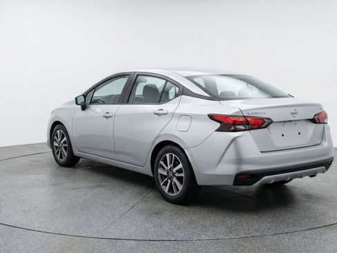 Used 2025 Nissan Versa SV FWD image 6