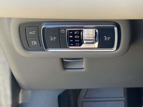 New 2025 Lincoln Nautilus Reserve image 32