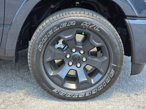 New 2026 RAM 1500 Big Horn AWD/4WD image 14