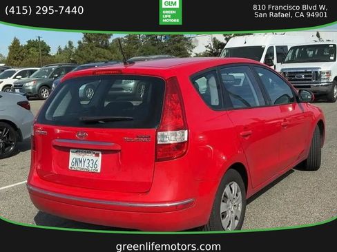 Used 2010 Hyundai Elantra GLS FWD image 2