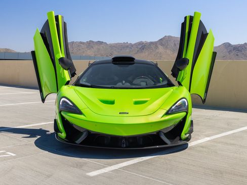 Used 2020 McLaren 620R RWD image 29