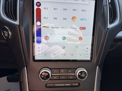 Used 2023 Ford Edge SEL w/ Convenience Package image 28