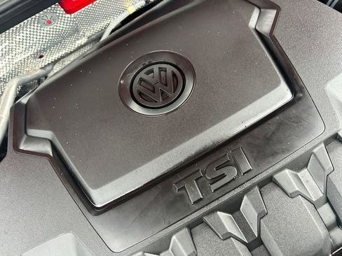 Used 2019 Volkswagen Beetle 2.0T S image 30