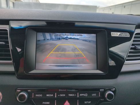 Used 2017 Kia Niro LX FWD image 13