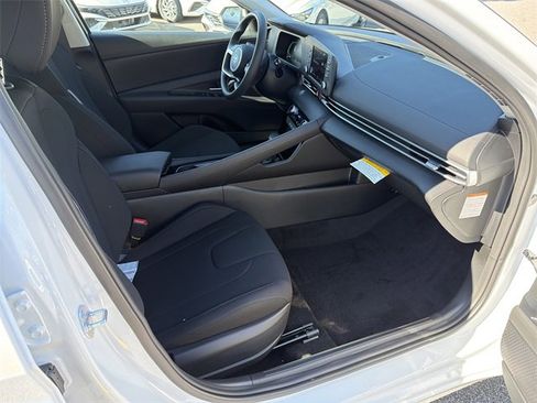 New 2026 Hyundai Elantra Blue image 13