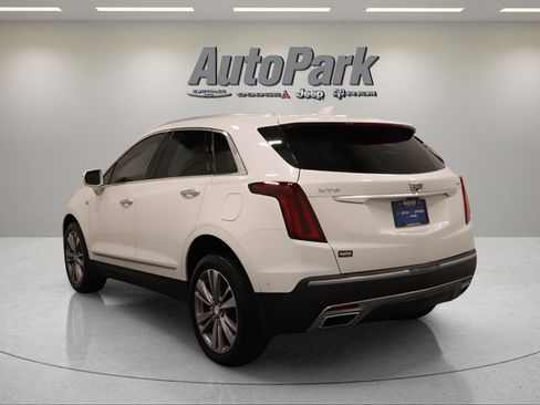 Used 2020 Cadillac XT5 Premium Luxury w/ Platinum Package FWD image 4