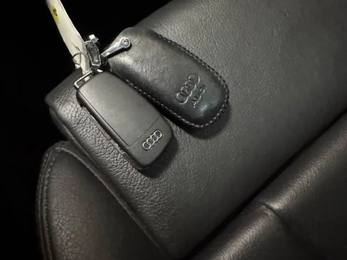 Used 2018 Audi A3 e-tron Prestige w/ Prestige Package image 48