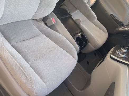 Used 2017 Toyota Sienna LE image 19