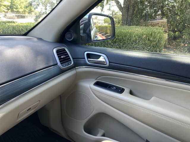 Used 2019 Jeep Grand Cherokee Limited w/ Luxury Group II RWD image 25