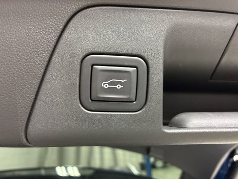 Used 2023 Buick Envision Essence image 15