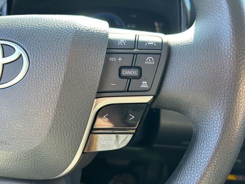 Used 2025 Toyota Camry LE FWD image 26