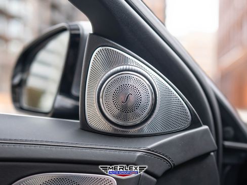 Used 2020 Mercedes-Benz S 560 4MATIC Sedan w/ Premium Package image 47