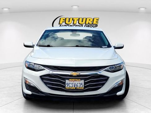 Used 2022 Chevrolet Malibu LS w/ Driver Confidence Package FWD image 2
