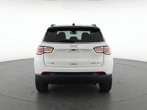 Used 2025 Jeep Compass Limited AWD/4WD image 7