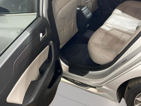 Used 2017 Hyundai Sonata Sport 2.0T image 11