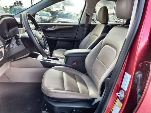 Used 2022 Ford Escape Titanium AWD/4WD image 15