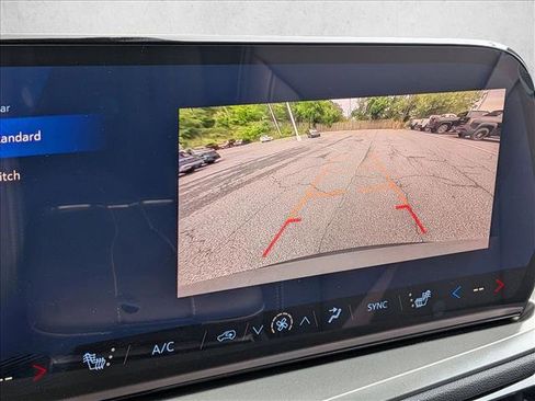 New 2026 Chevrolet Traverse LT w/ Midnight/Sport Edition AWD/4WD image 13