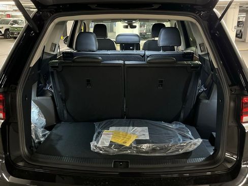 New 2026 Volkswagen Atlas Cross Sport SE image 34