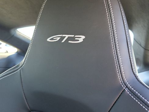 Used 2022 Porsche 911 GT3 image 24