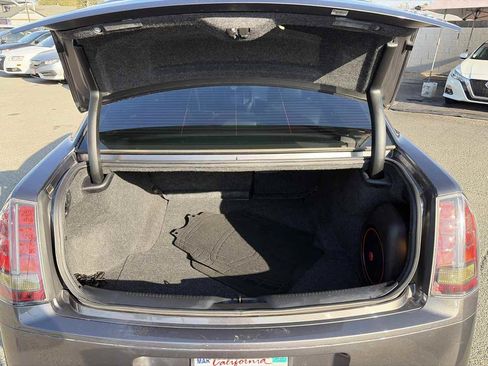 Used 2014 Chrysler 300 S RWD image 18