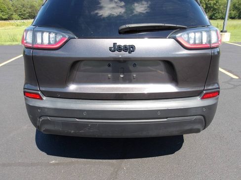 Used 2021 Jeep Cherokee Latitude Plus FWD image 35