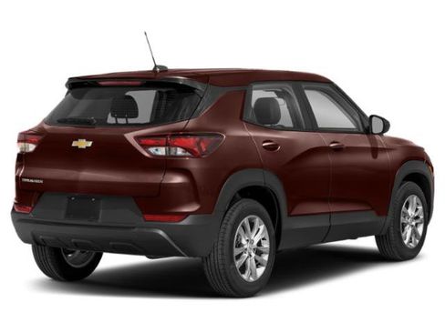 Used 2022 Chevrolet TrailBlazer LS AWD/4WD image 2