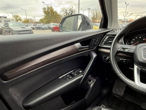 Used 2023 Audi Q5 2.0T Premium w/ Convenience Package image 33